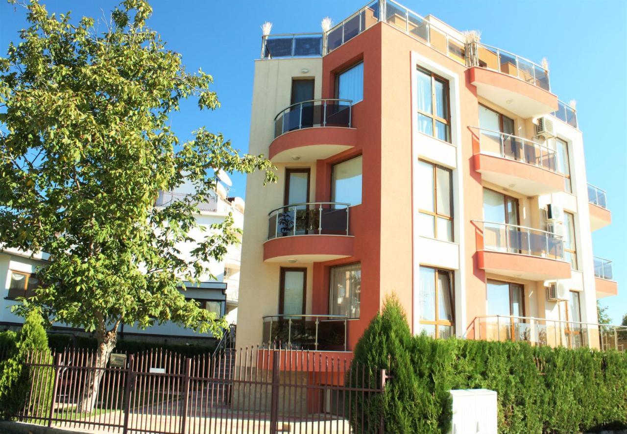 Fantasy Apartments Saint Constantine And Helena Resort Saints Constantine and Helena Ngoại thất bức ảnh