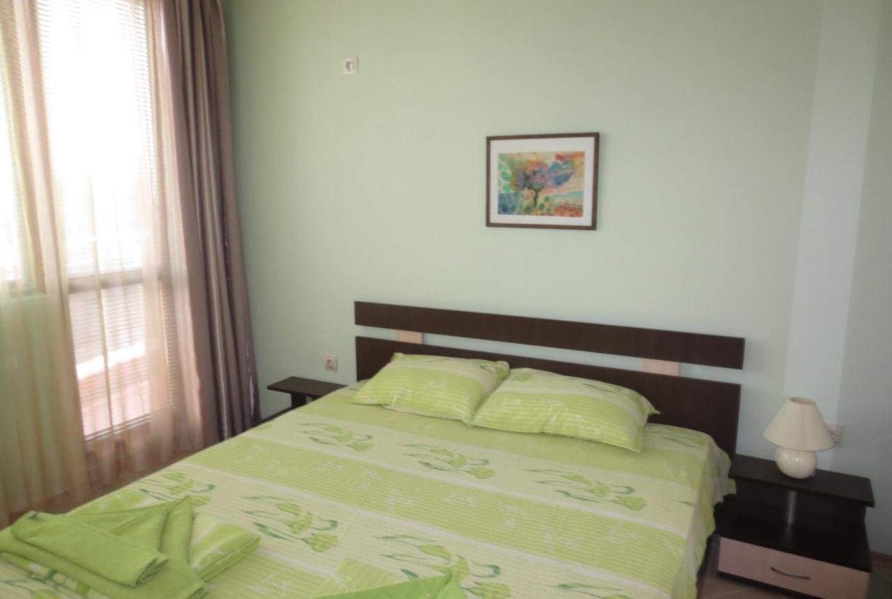Fantasy Apartments Saint Constantine And Helena Resort Saints Constantine and Helena Ngoại thất bức ảnh