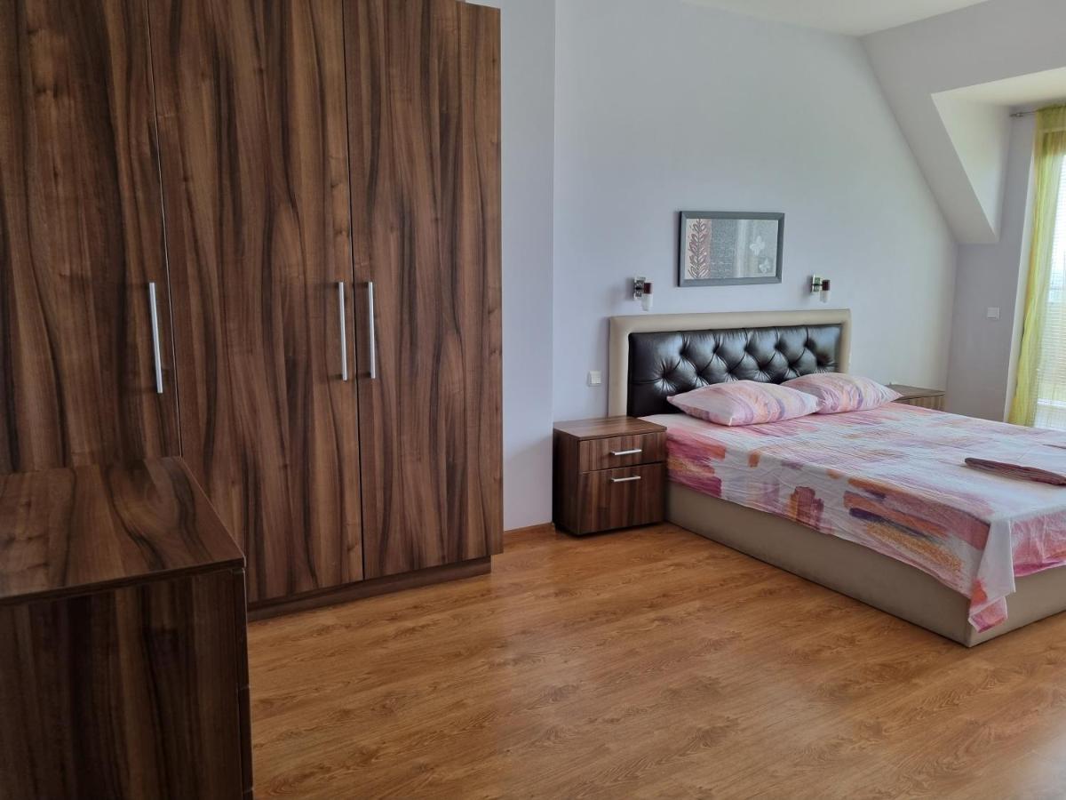 Fantasy Apartments Saint Constantine And Helena Resort Saints Constantine and Helena Ngoại thất bức ảnh