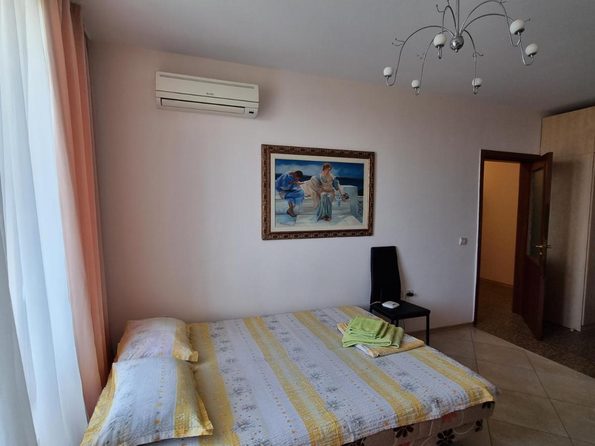 Fantasy Apartments Saint Constantine And Helena Resort Saints Constantine and Helena Ngoại thất bức ảnh